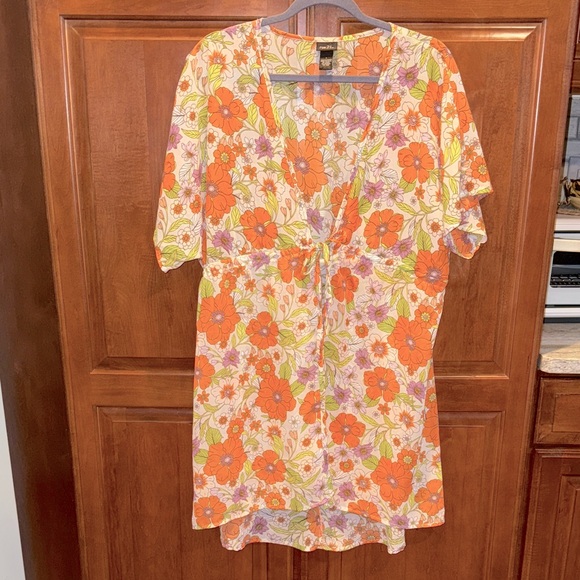 Rue21 Tops - Retro Floral Kimono Blouse